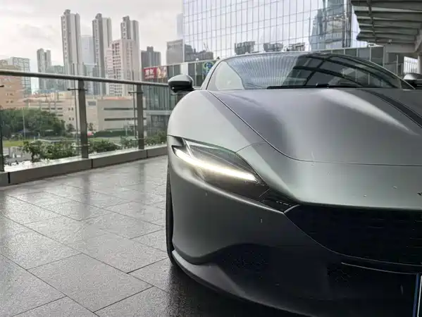 Ferrari Roma 2021