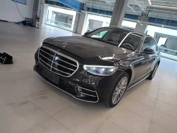 Mercedes-Benz S-Class 2023