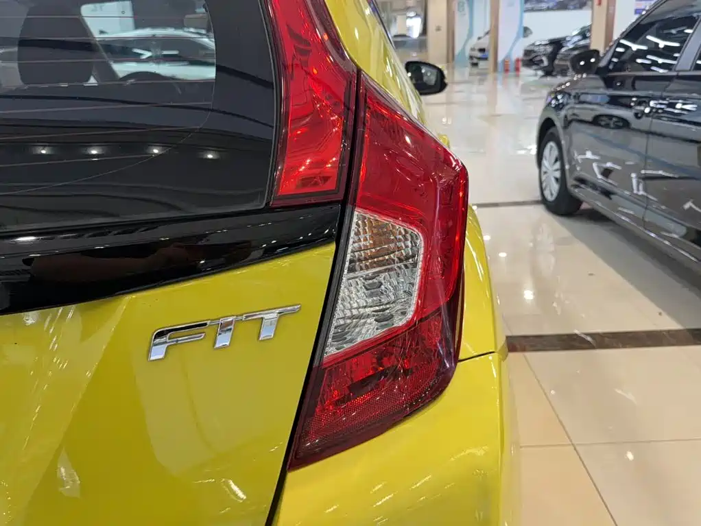 Honda Fit 2016