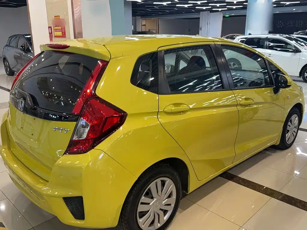 Honda Fit 2016