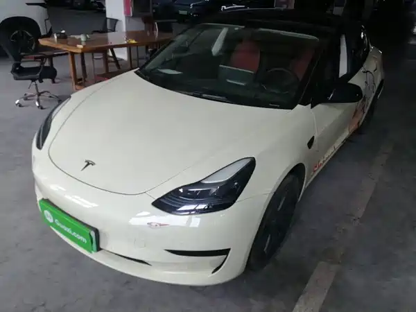 Tesla Model 3 2023