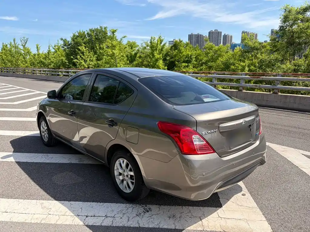 Nissan Sunny 2019 — фото 6