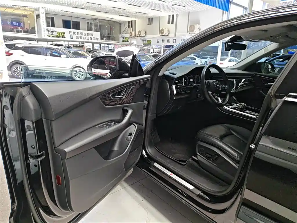 Audi Q8 2022