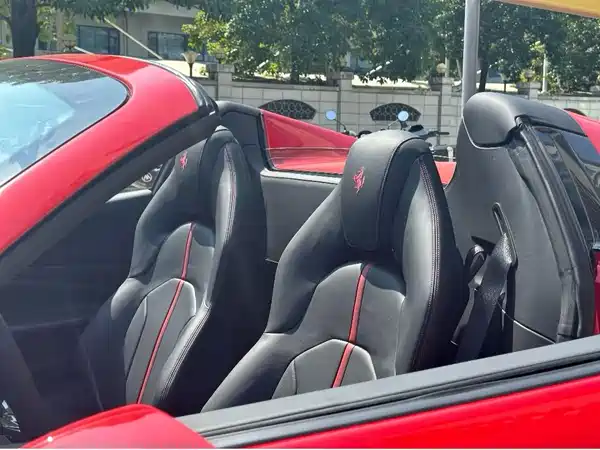 Ferrari F8 2023