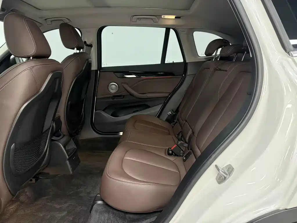 BMW X1 2022 — фото 17