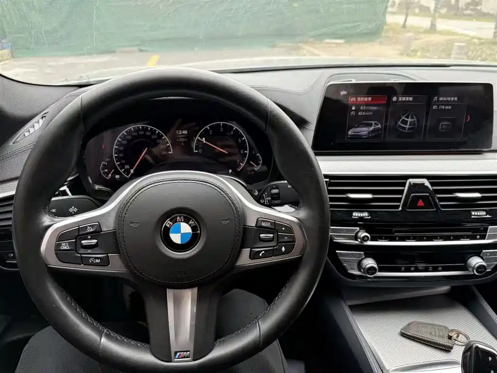 BMW 5 Series 2019 — фото 4