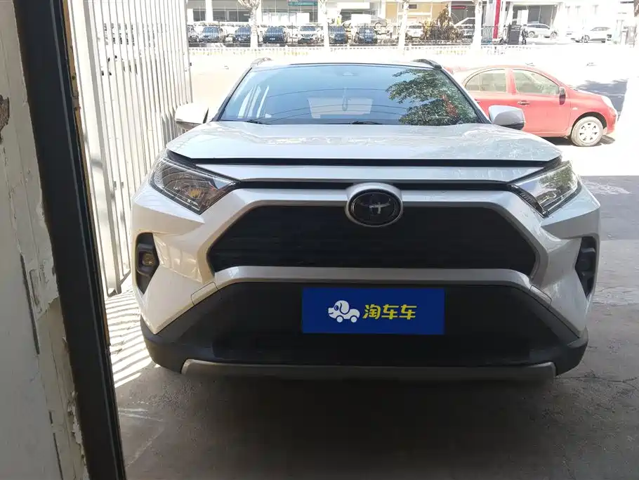 Toyota RAV4 2023