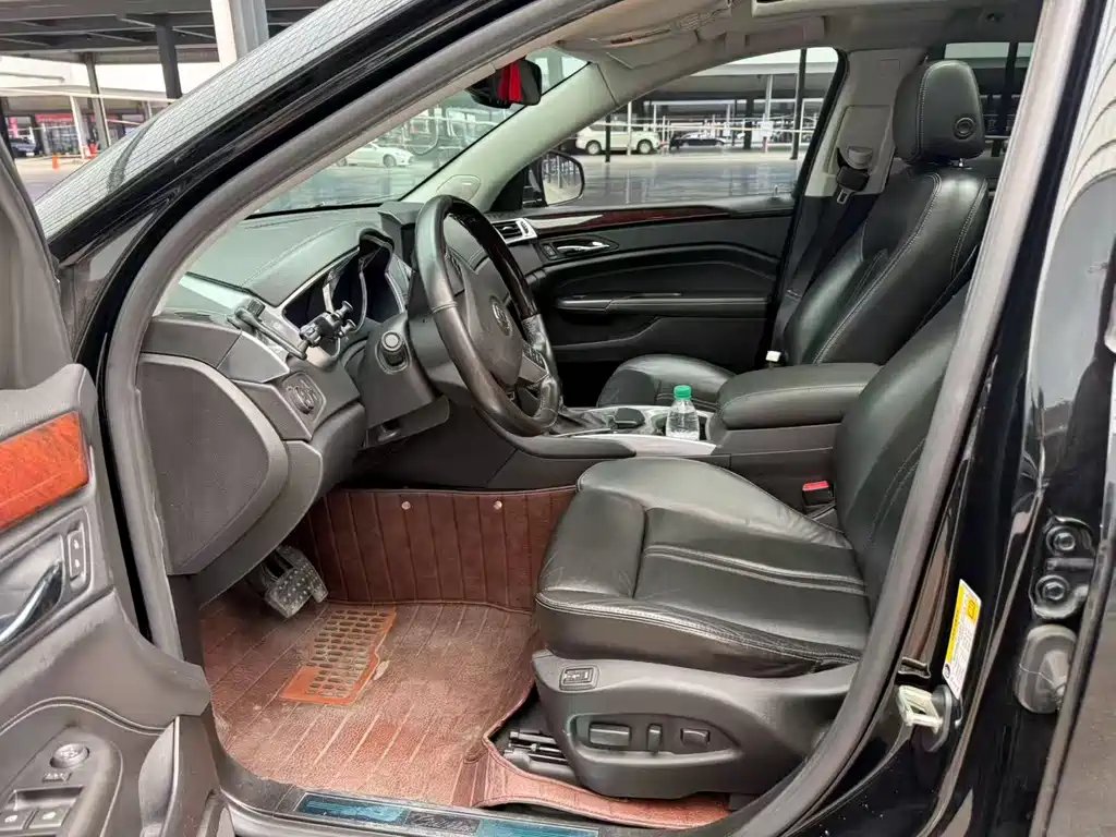 Cadillac SRX 2013