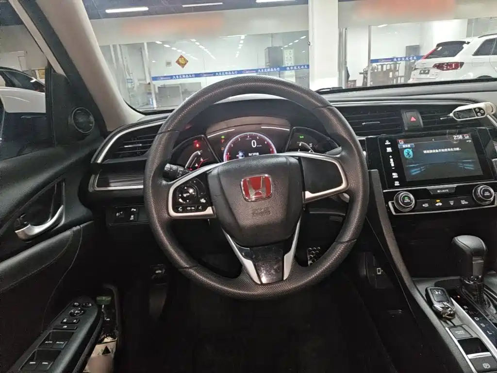 Honda Civic 2020 — фото 11