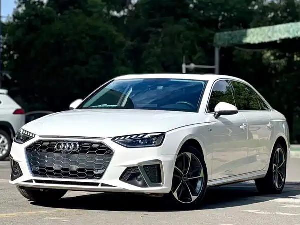 Audi A4L 2021