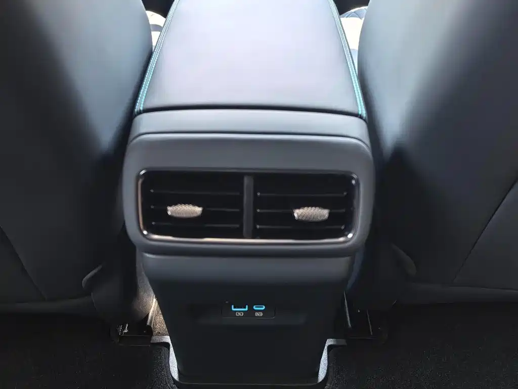 BYD Seal 06GT 2025 — фото 11