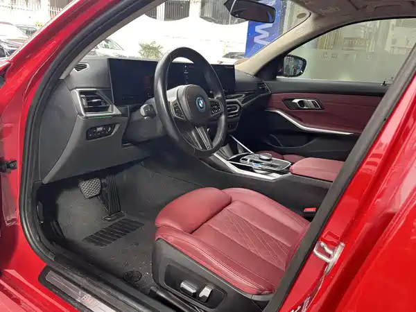BMW i3 2023