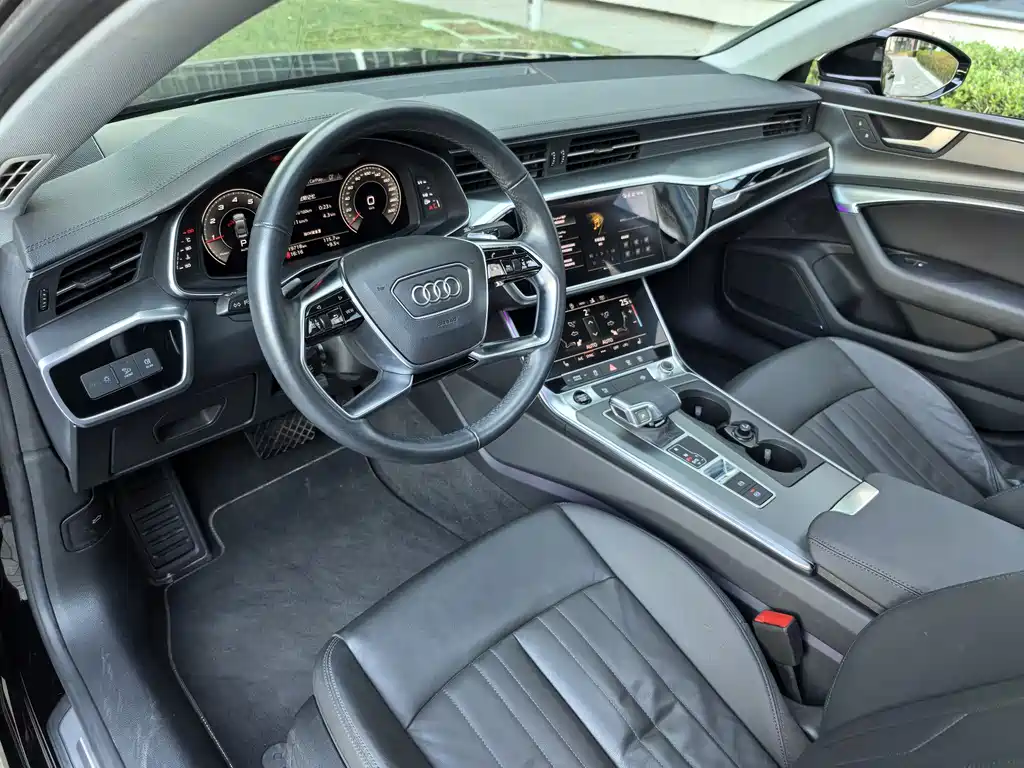 Audi A7 2021 — фото 25