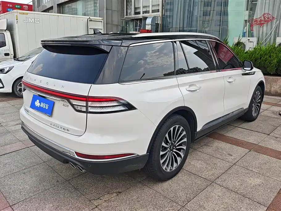 Lincoln Aviator 2021