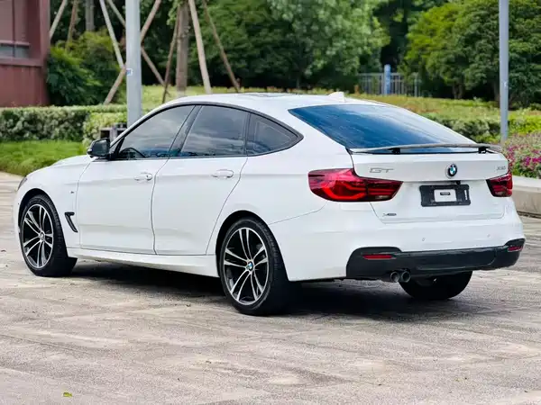 BMW 3 Series GT 2019
