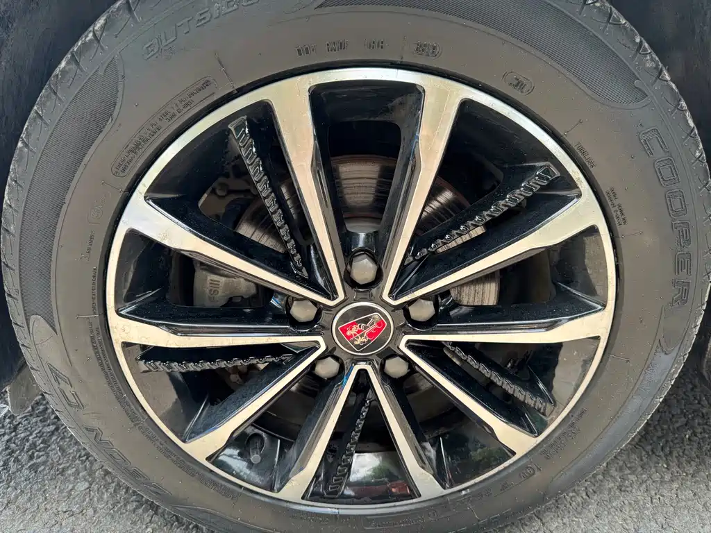 Roewe i5 2019 — фото 17