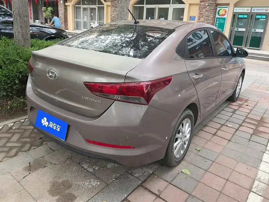 Hyundai Verna 2017 — фото 3