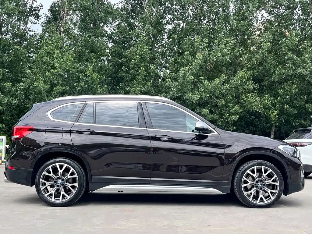 BMW X1 2021 — фото 4