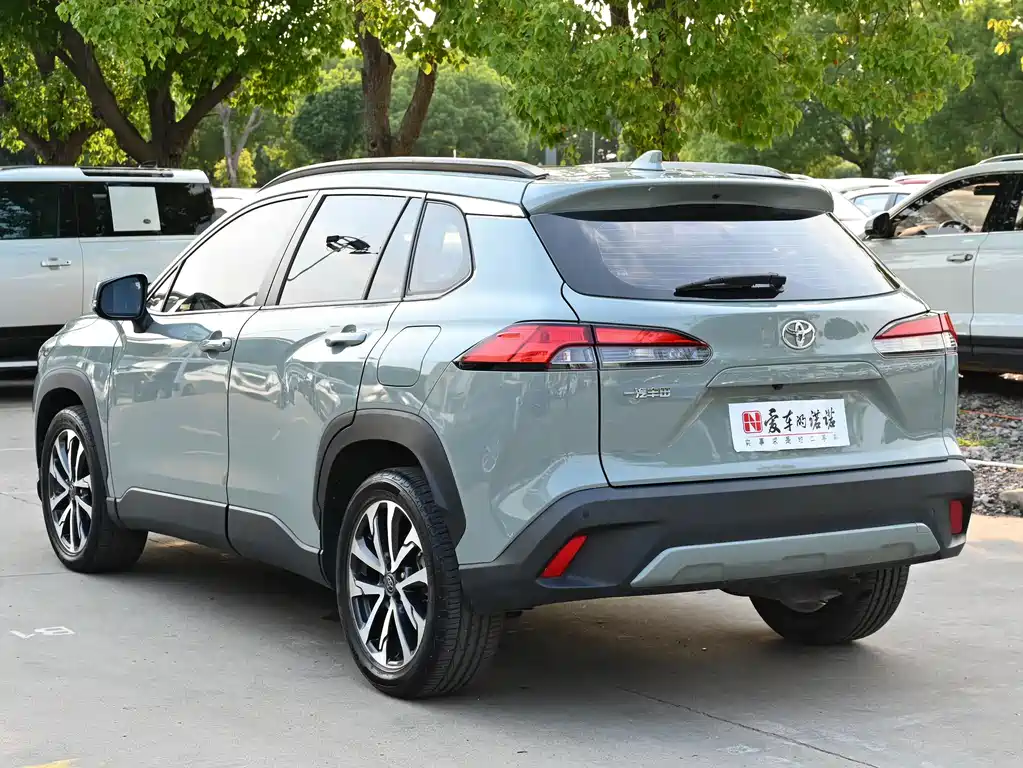 Toyota Corolla Cross 2022 — фото 4
