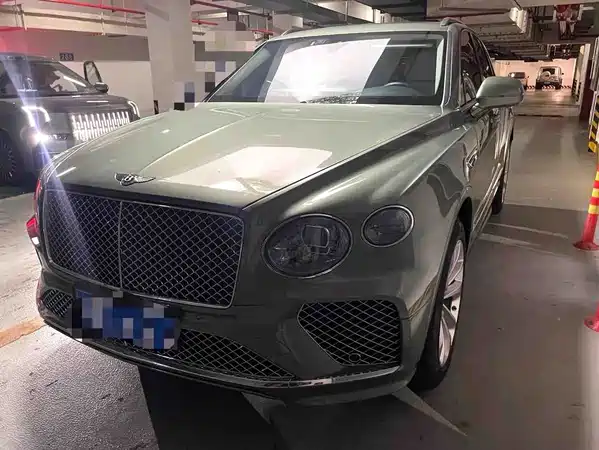 Bentley Bentayga 2023