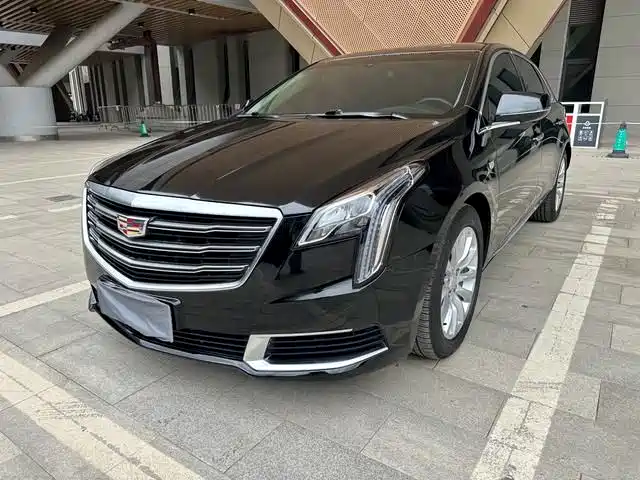 Cadillac XTS 2019 — фото 1