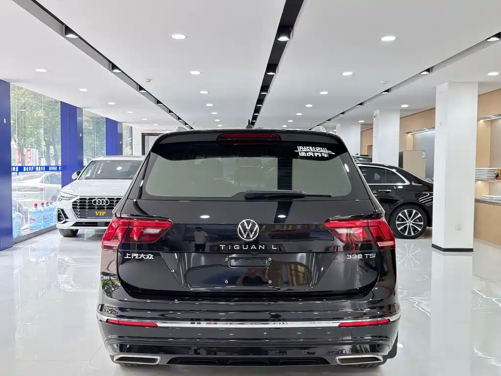 Volkswagen Tiguan L 2021 — фото 8