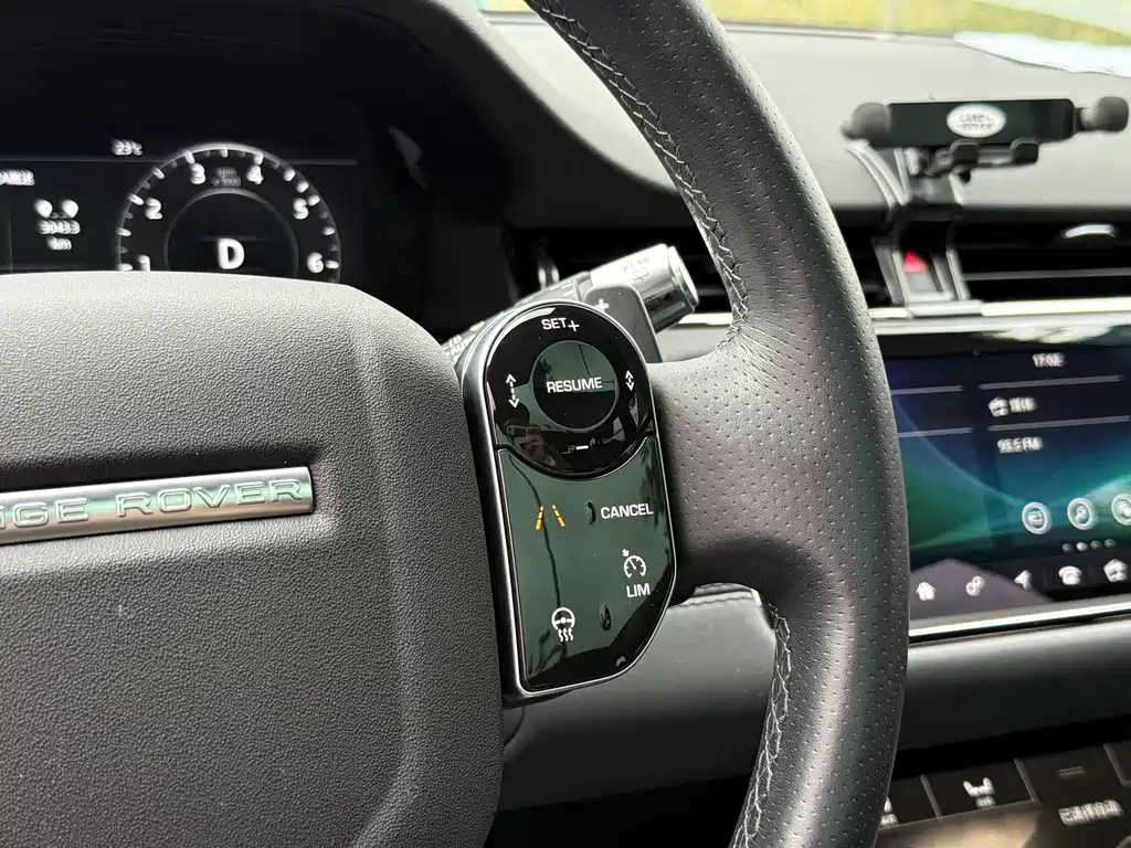 Land Rover Evoque 2020 — фото 15