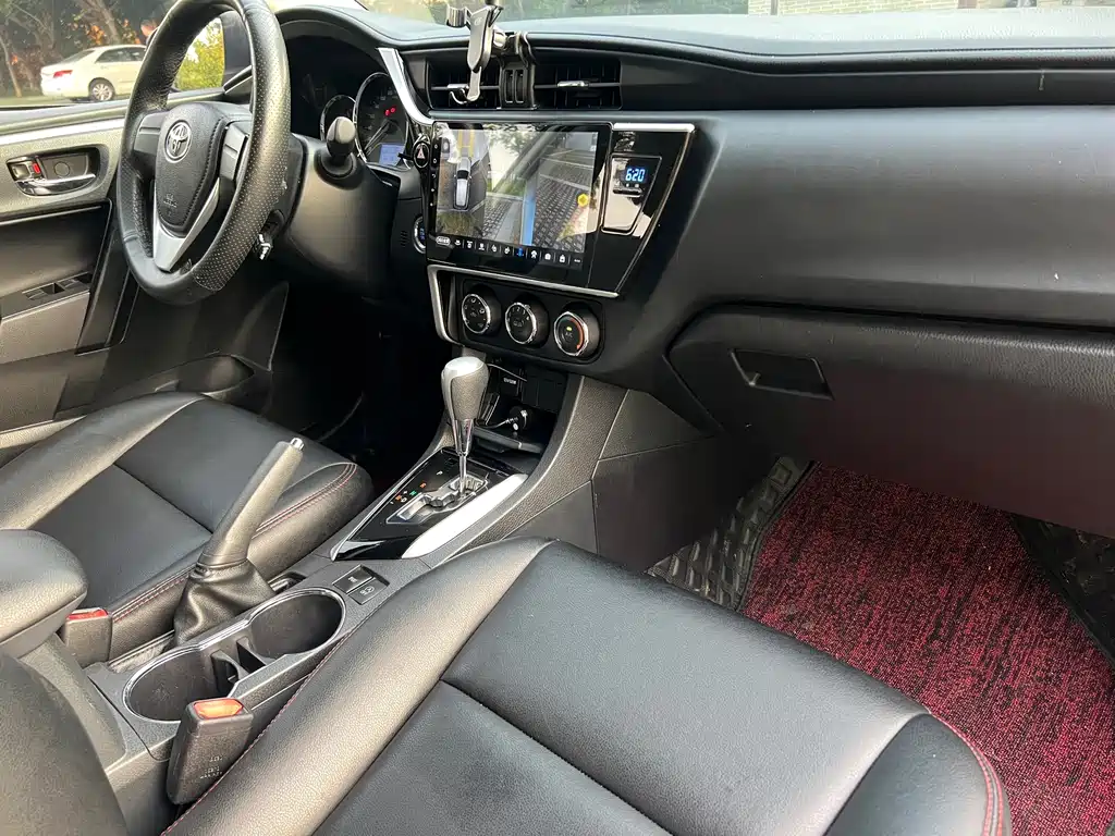 Toyota Corolla 2019 — фото 14