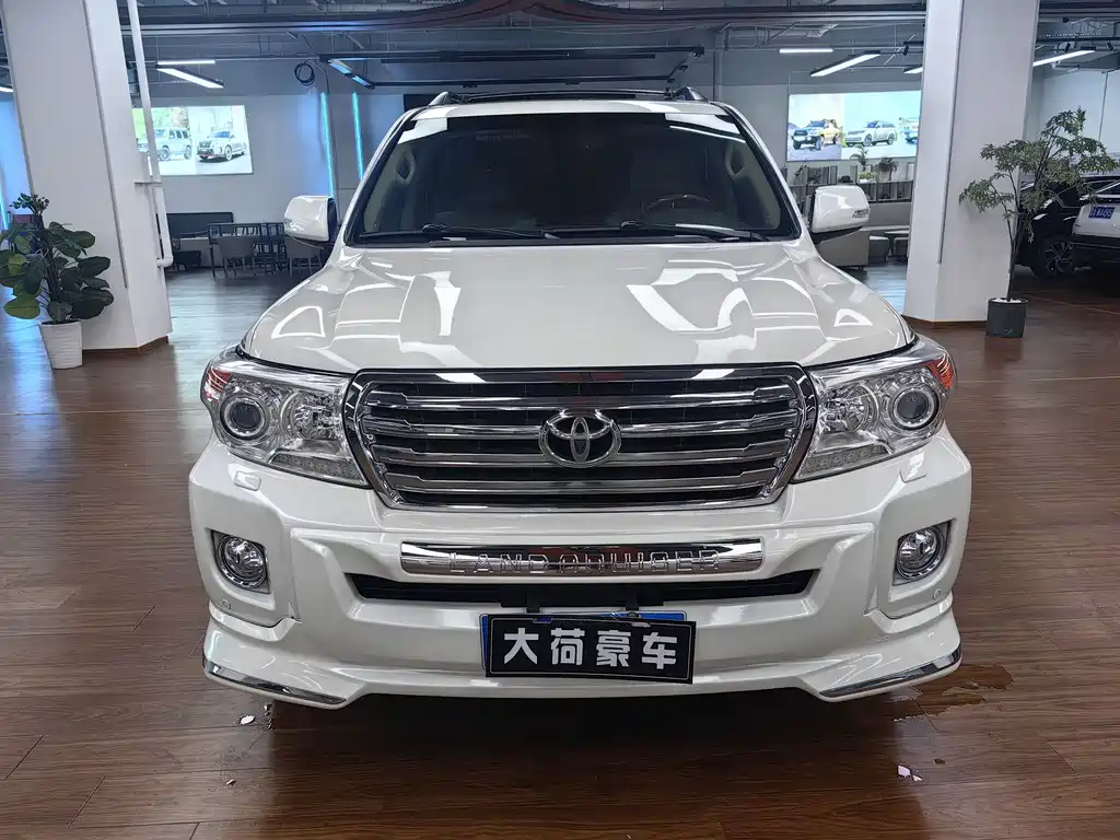 Toyota Land Cruiser 2015 — фото 2