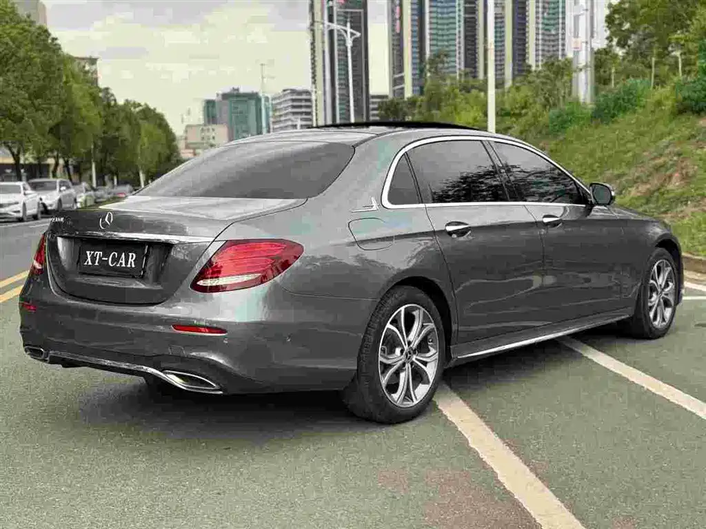 Mercedes-Benz E-Class 2020 — фото 9