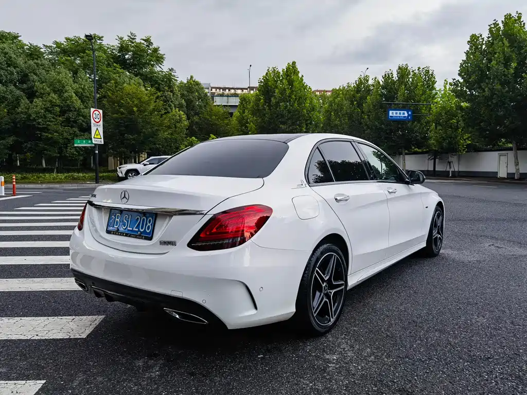 Mercedes-Benz C-Class 2020