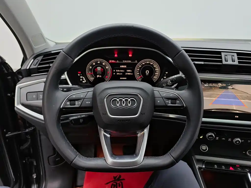 Audi Q3 2023 — фото 14