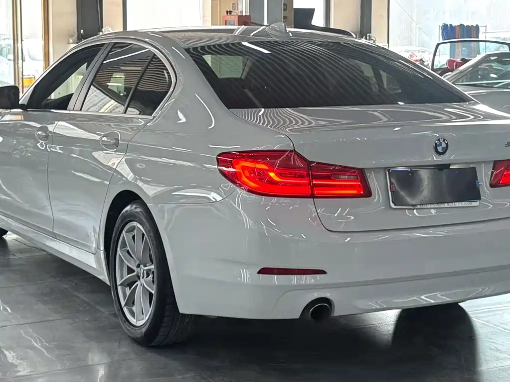BMW 5 Series 2020