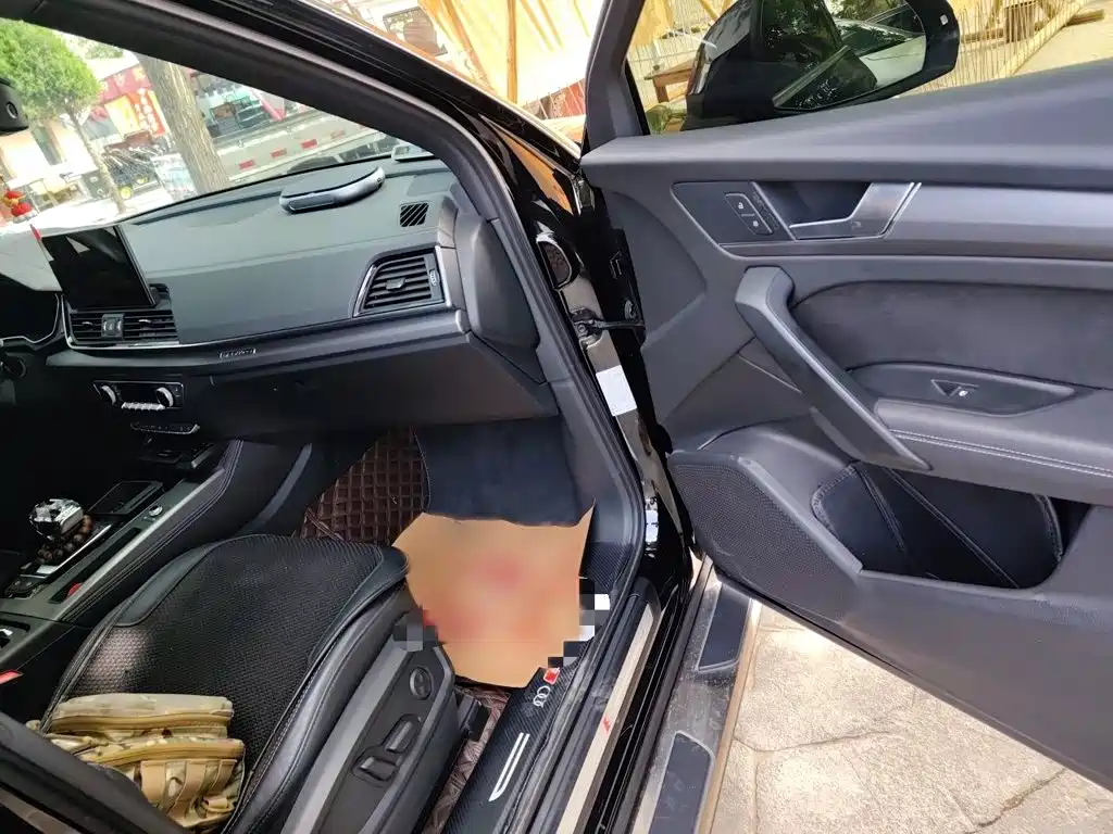 Audi Q5L Sportback 2022 — фото 20