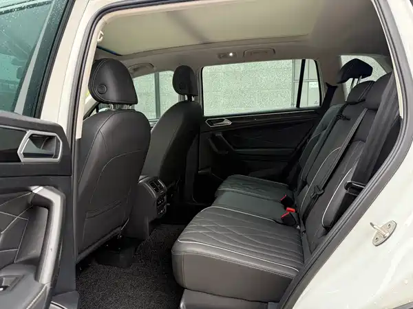 Volkswagen Tiguan L 2023