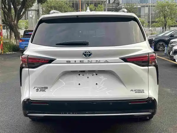 Toyota Sienna 2023