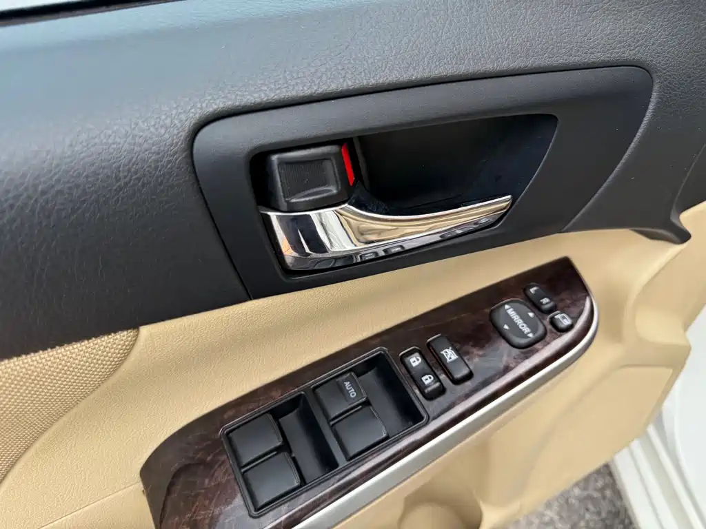 Toyota Camry 2015 — фото 12