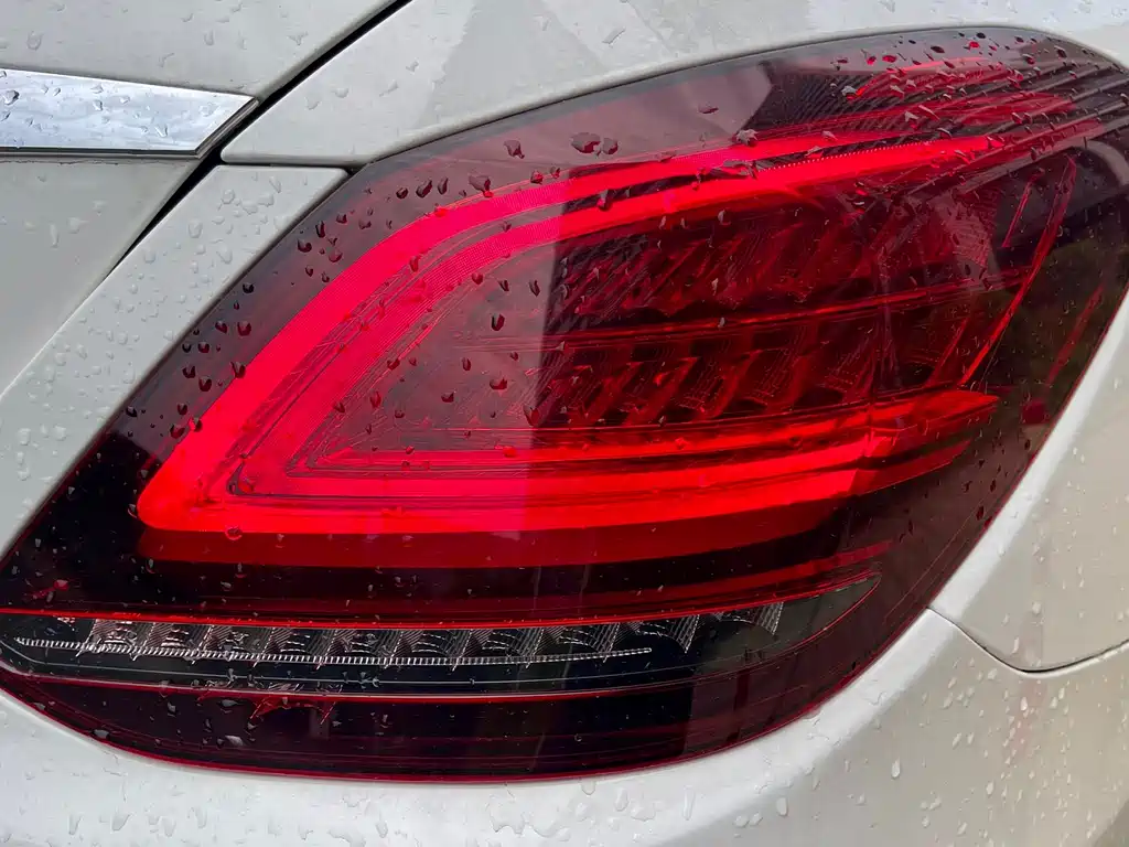 Mercedes-Benz C-Class 2019 — фото 19