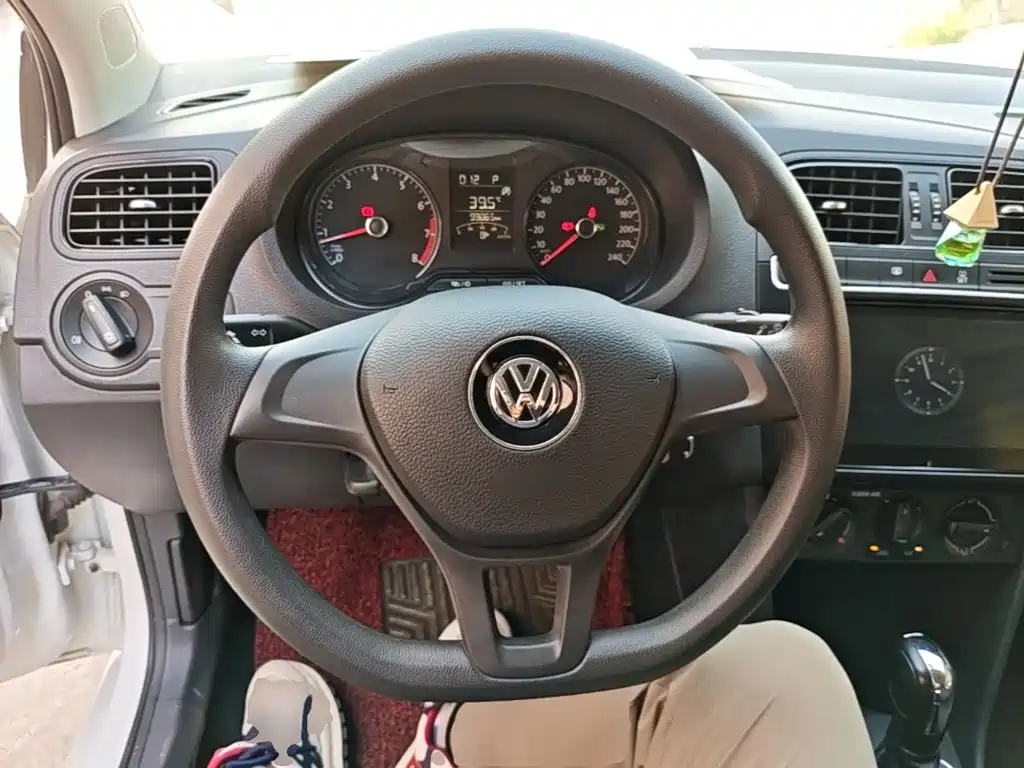 Volkswagen Polo 2019 — фото 11