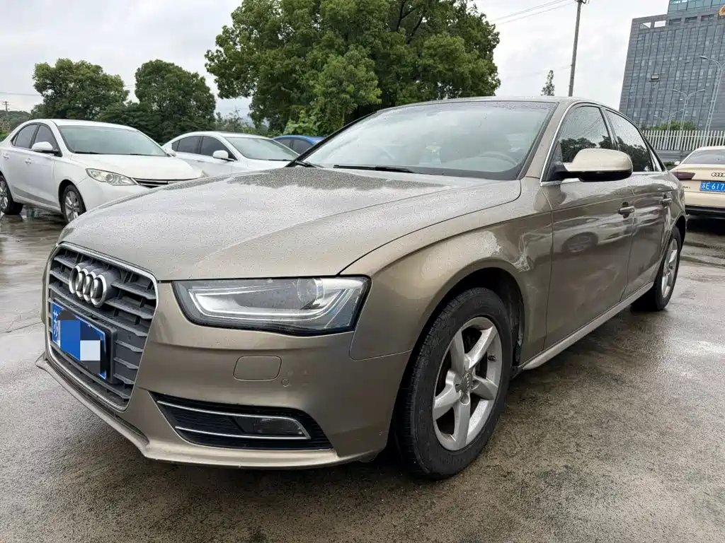 Audi A4L 2012