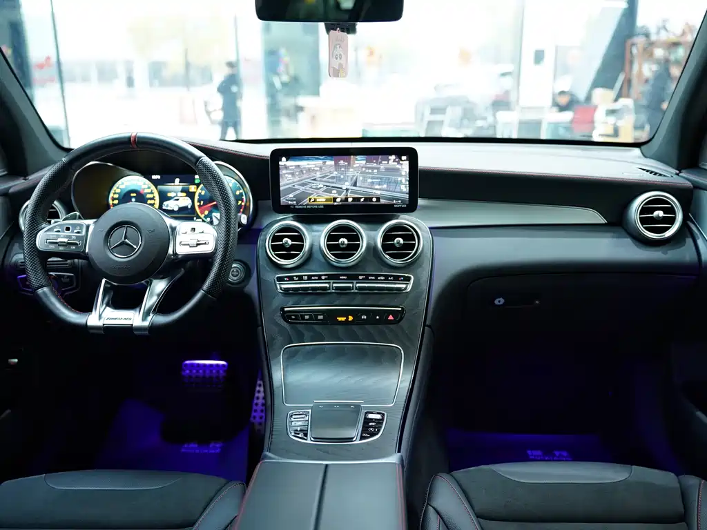 Mercedes-Benz GLC AMG 2023 — фото 8