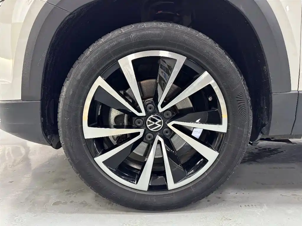 Volkswagen Tharu 2022 — фото 20