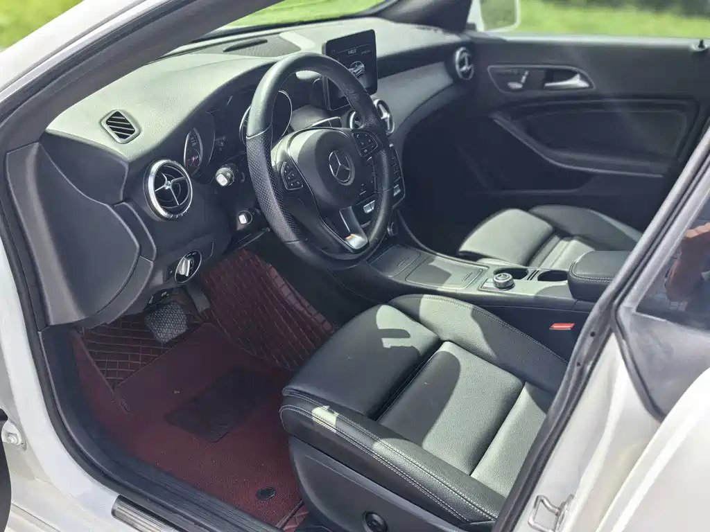 Mercedes-Benz CLA 2019