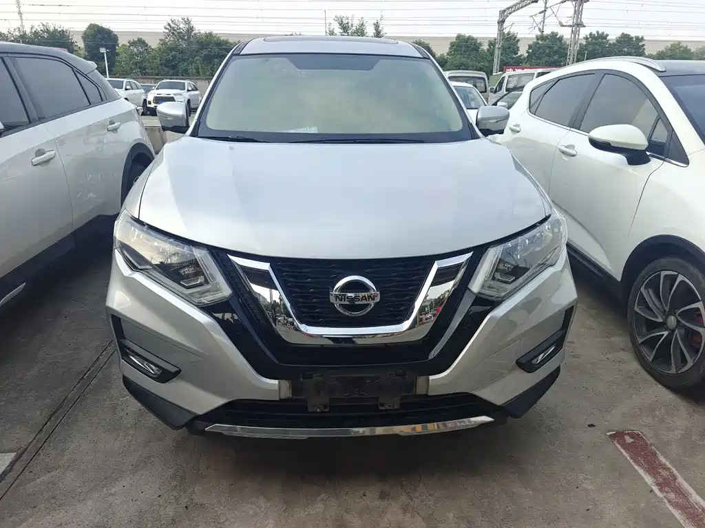 Nissan X-Trail 2017 — фото 2
