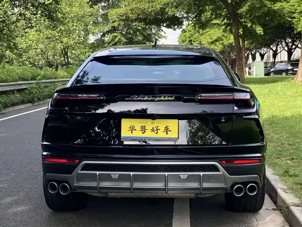 Lamborghini Urus 2022
