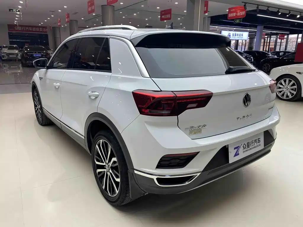 Volkswagen T-Roc 2021 — фото 13