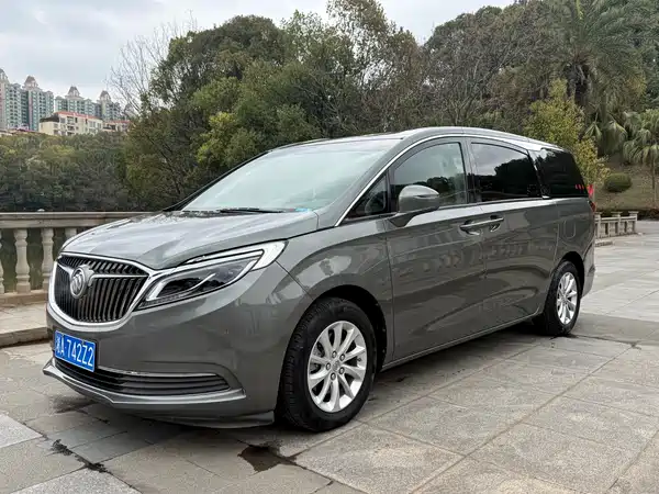 Buick GL8 2017