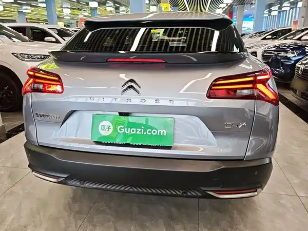 Citroën Versailles C5 X 2021