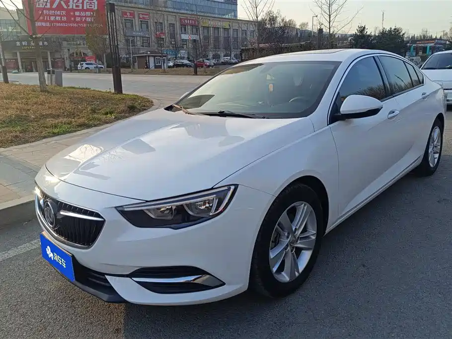 Buick Regal 2019 — фото 1