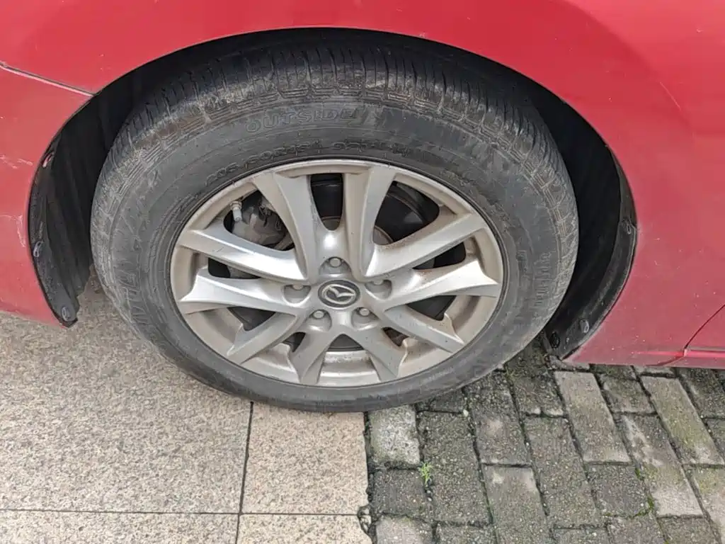 Mazda 3 Axela 2015 — фото 23